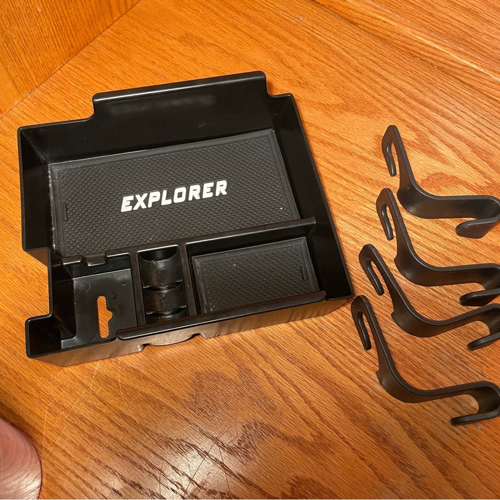 2017 Ford Explorer Center Console Bun Replacement and 4 Headrest Hooks